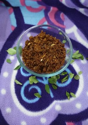 A picture of Idli karapodi.