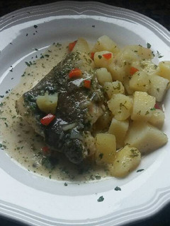 Una foto de Bacalao con patatas
