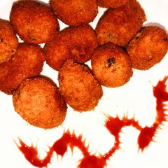 A picture of Spicy Bread potato cutlets.