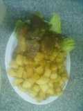 Cordero en salsa de romero con papas cuadrille