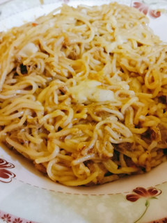 A picture of Cheese maggi.