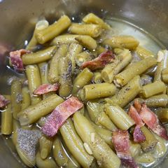 A picture of Green Beans & Bacon.