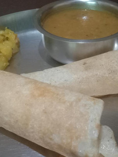ઢોસા(dosa recipe in gujarati) રેસીપી મુખ્ય ફોટો