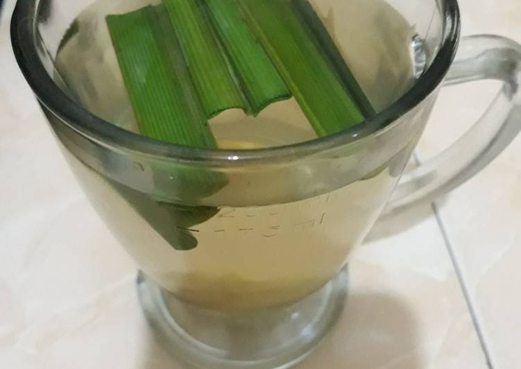 Teh Rempah Jahe Pandan