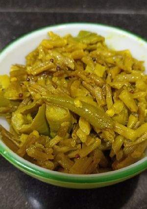A picture of Sangri beans pickle.