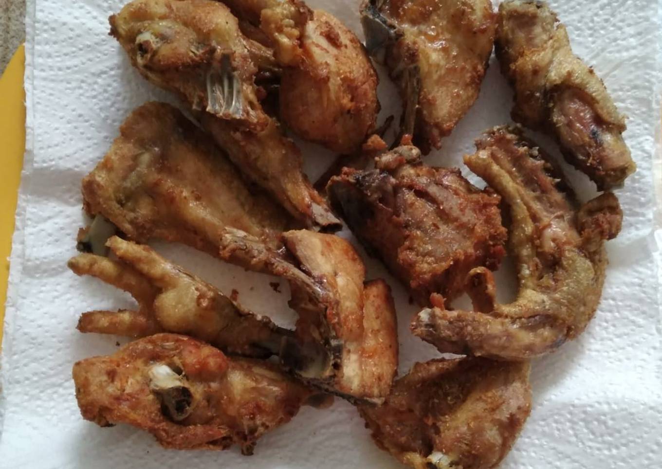 28. Ayam Goreng