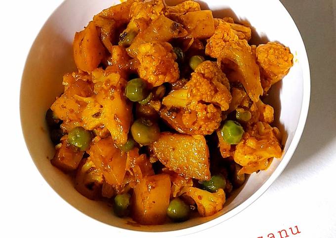 Easiest Way to Prepare Quick Cauliflower Peas Potato Sabzi
