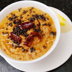 A picture of Kadlebele Chana dal chutney.