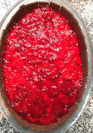 Una foto de Tarta de frutilla con chocolinas