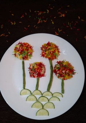 કલરફુલ પનીર ફલાવસૅ (Colourful paneer flowers recipein gujarati) રેસીપી મુખ્ય ફોટો