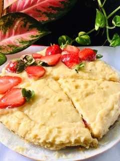 Foto resep Layered Strawberry Tart _no bake