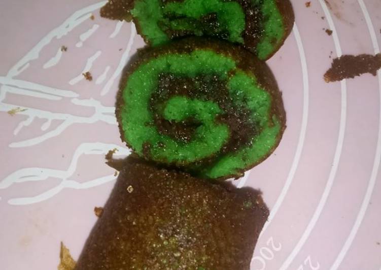 makanan Martabak gulung pandan yang Bisa Manjain Lidah