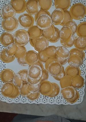 Una foto de Sorrentinos de jamón y queso