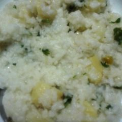 A picture of Rice with Waru.