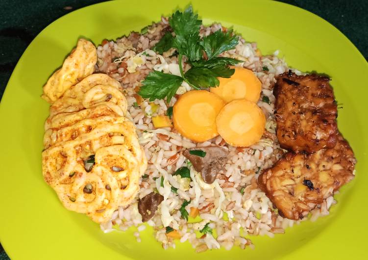 Langkah Menyiapkan NasKep (Nasi Cakep)  merah, Menggugah Selera
