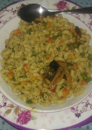 A picture of Jollof macaroni.
