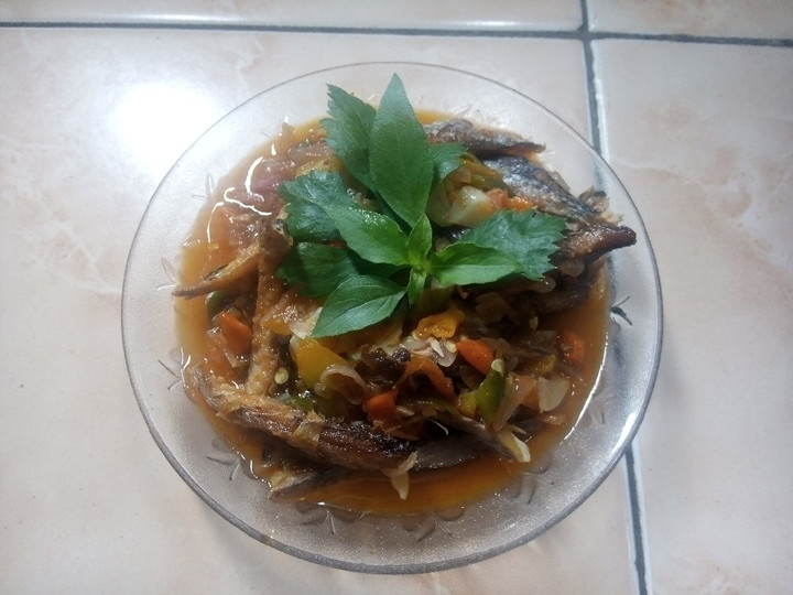Bagaimana Membuat Oseng&amp;#34;tongkol asam pedas,,, Lezat