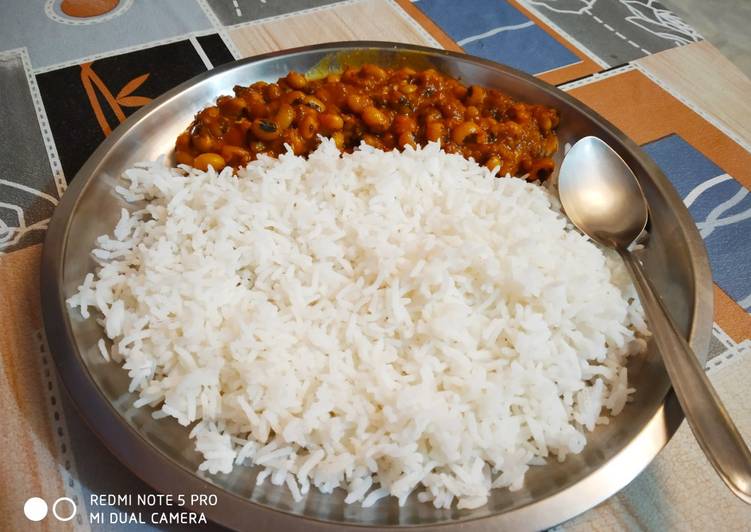 White Lobia with Boiled Rice