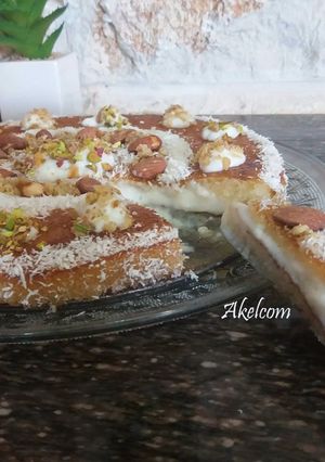 صورة لوصفة بسبوسة بالقشطة على طريقة Akelcom