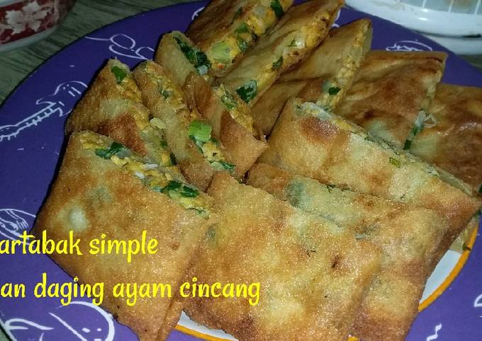 Martabak isian daging ayam dengan kulit martabak simple