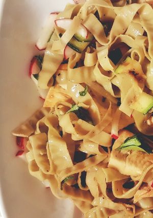 Foto di Insalata di fettuccine di edamame