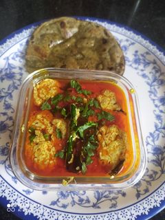 દહીં તિખારી (Dahi Tikhari Recipe In Gujarati) રેસીપી મુખ્ય ફોટો