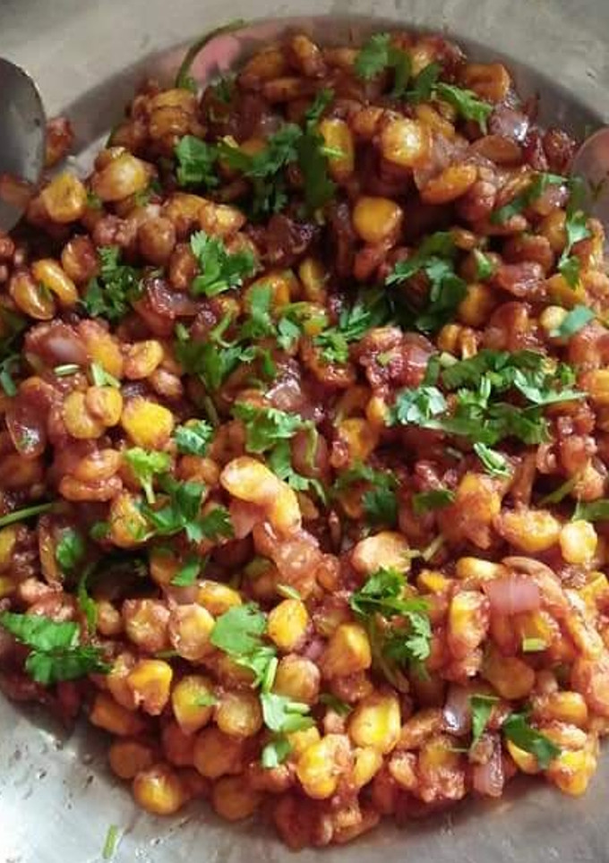 क्रिस्पी स्वीट कॉर्न चिल्ली चाट (Crispy sweet corn chilli chaat recipe in hindi) रेसिपी मुख्य फोटो