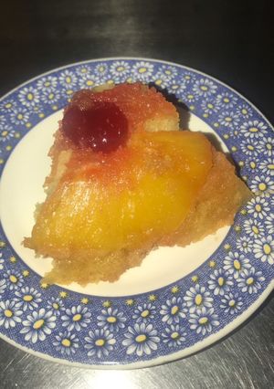 Una foto de Volteado de Piña🍍y Cereza🍒SIN HORNO🙌🏼