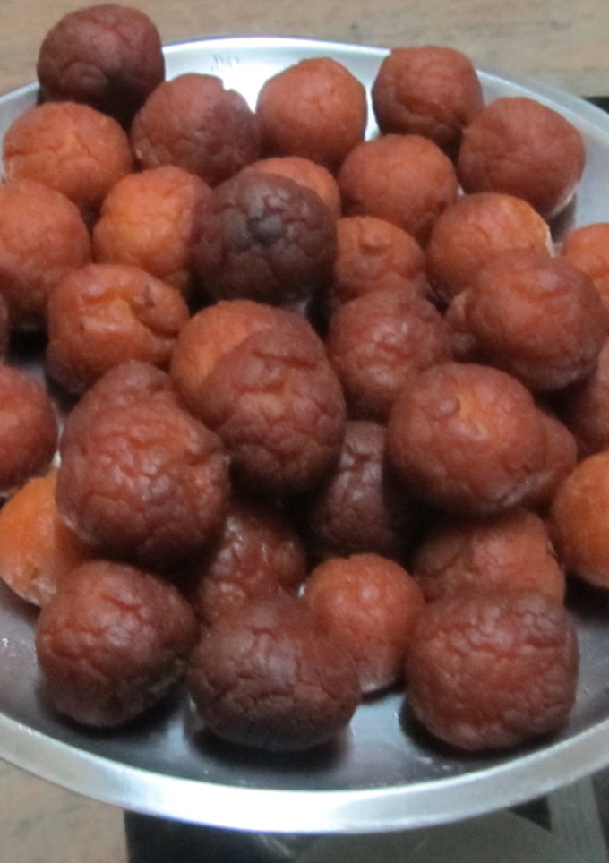 142.வெல்லா சீடை (ஸ்வீட் சீடை) செய்முறை முக்கிய புகைப்படம்