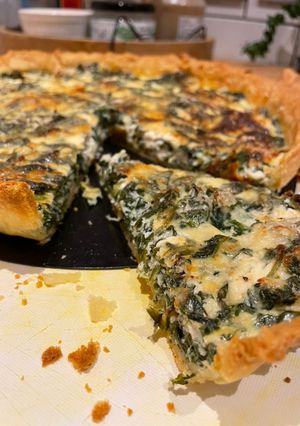 A picture of Spinach & cottage cheese quiche.
