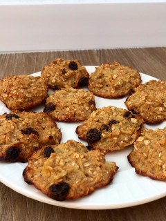 Una foto de Galletas de manzana avena y pasas