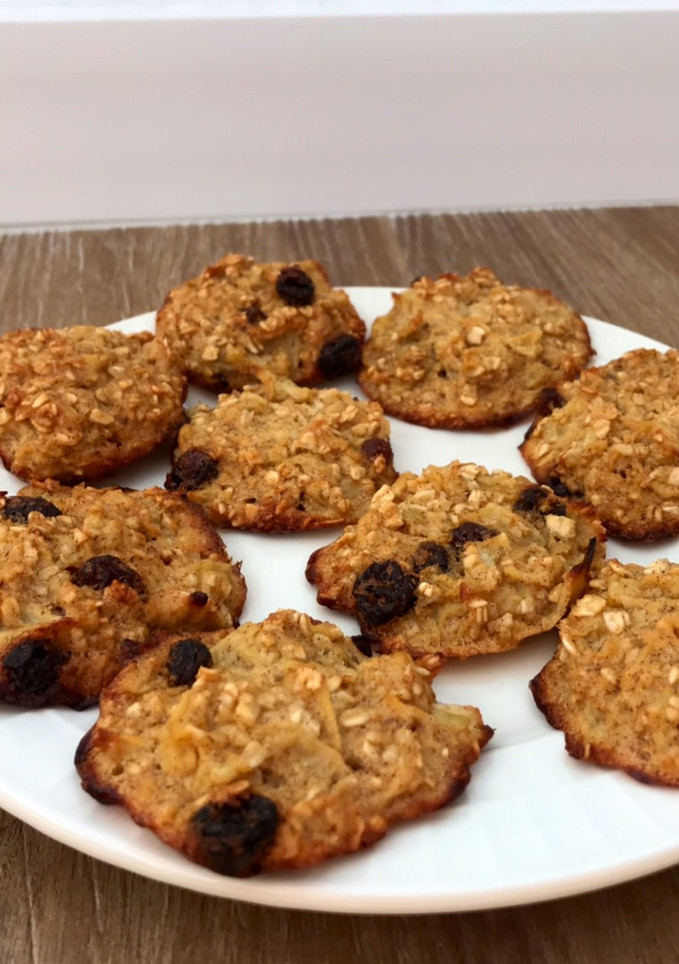 Una foto de Galletas de manzana avena y pasas