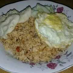 A picture of Nasi Goreng Sarden(Simple Bikinnya)😊😊.