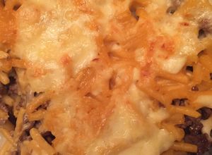 Una foto de Macarrones con queso y carne al horno