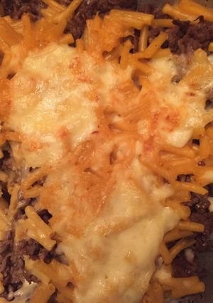 Una foto de Macarrones con queso y carne al horno