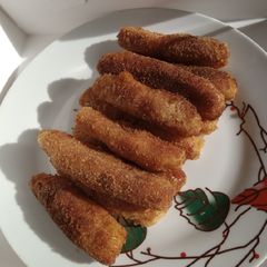 A picture of Irish potato fingers.