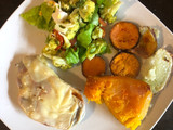 Pollo con muzarella al horno con verduras asadas y ensalada 🍗🥔🍠🥗