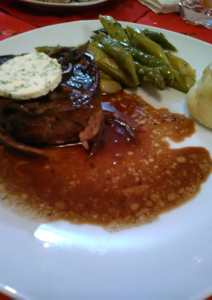 Una foto de Filete Migñon al vino tinto con echalote