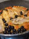 Filetti di merluzzo con pomodorini e olive nere
