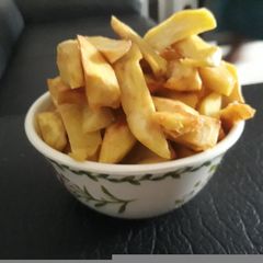 A picture of Fried sweet potatoes.