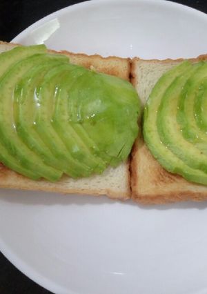 Hình của món Avocado Sandwich.