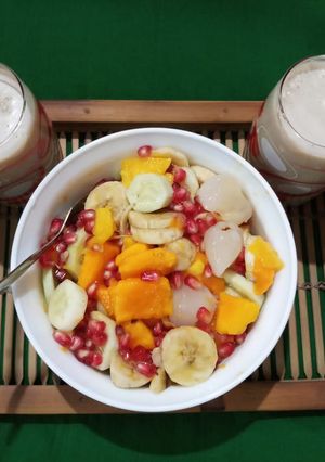 A picture of Fruit Chat with Cold Coffee.