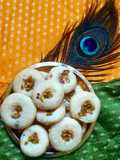 Nariyal Mava Peda