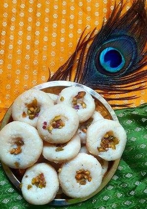 A picture of Nariyal Mava Peda.