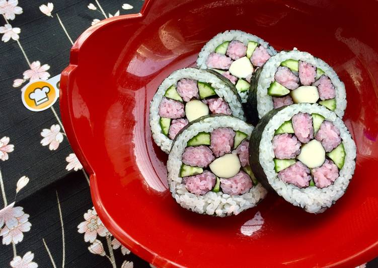 Simple Way to Prepare Ultimate Kawaii Sushi Roll