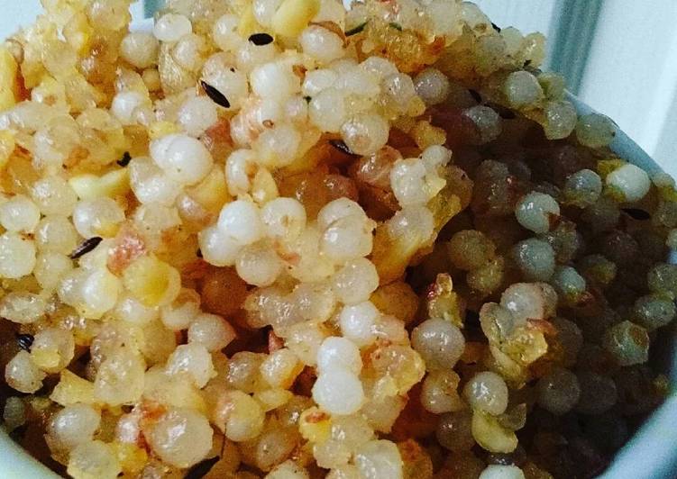 Recipe: Yummy Sabudana ki khichdi