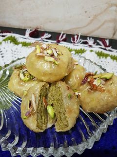 સુરતી ઘારી (Surti Ghari Recipe In Gujarati) રેસીપી મુખ્ય ફોટો