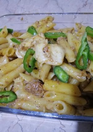 A picture of Beef cheese pasta.