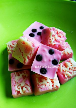Foto resep Cemilan dark chocolate strawberry
