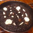 Arroz con chocos en su tinta